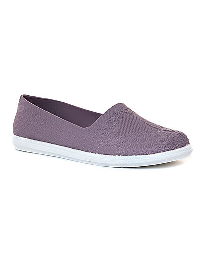 Stylish & Comfortable Women's Loafer Shoes on Sale | Khadims