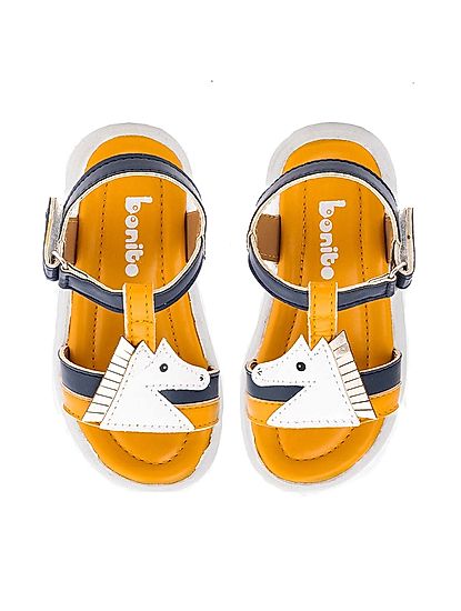 Girls Sandals - Upto 50% to 80% OFF on Sandals For Girls Online |  Flipkart.com