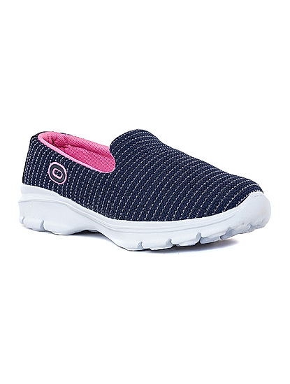 Check out the Latest Ladies Sports Shoes on Sale from Khadim