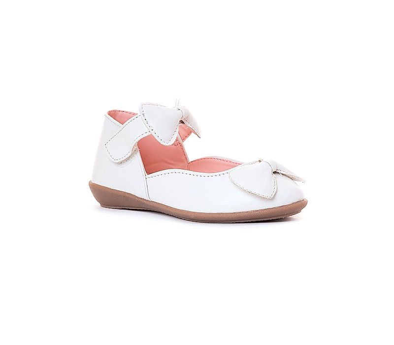 KHADIM Adrianna White Mary Jane Casual Shoe for Girls - 4.5-12 yrs (2642041)