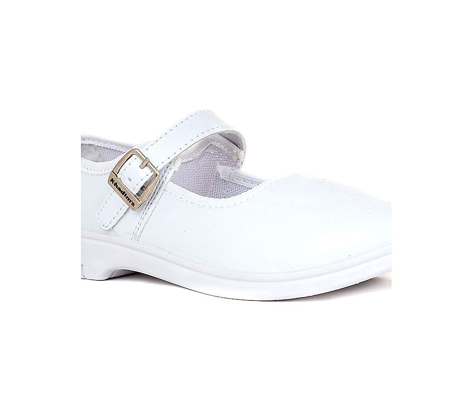 Khadims school shoes best sale