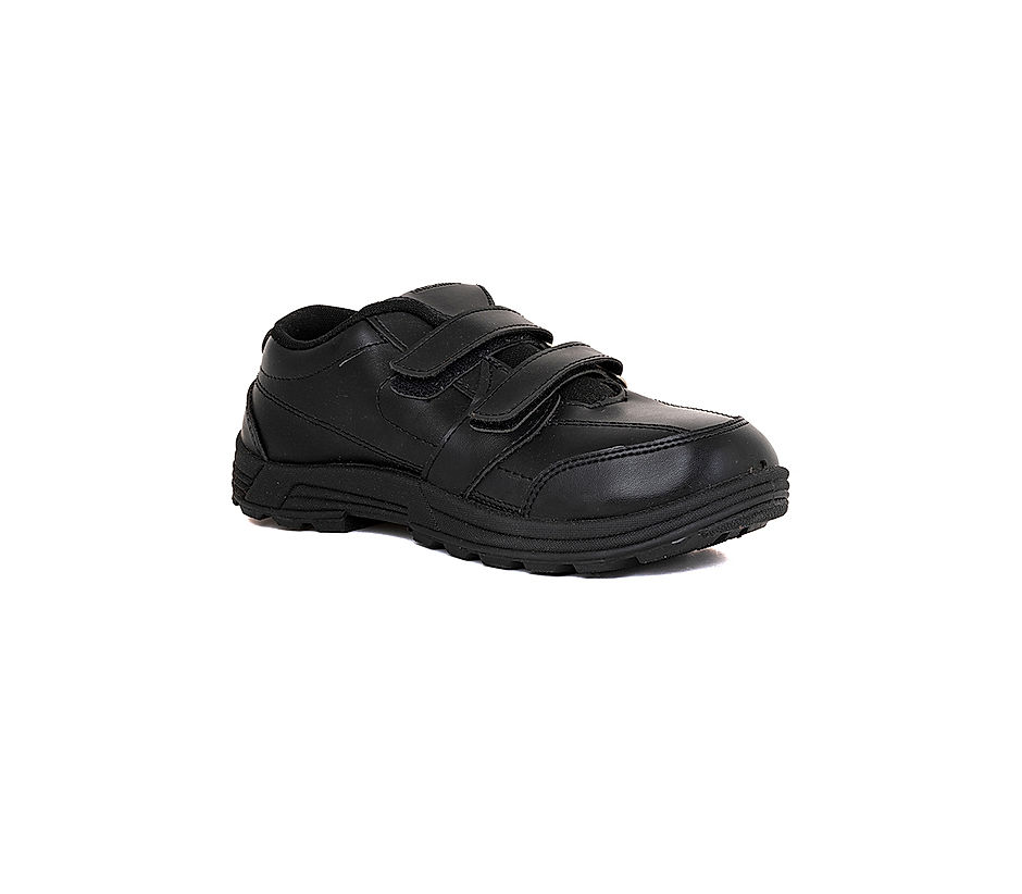Boys black gym shoes top