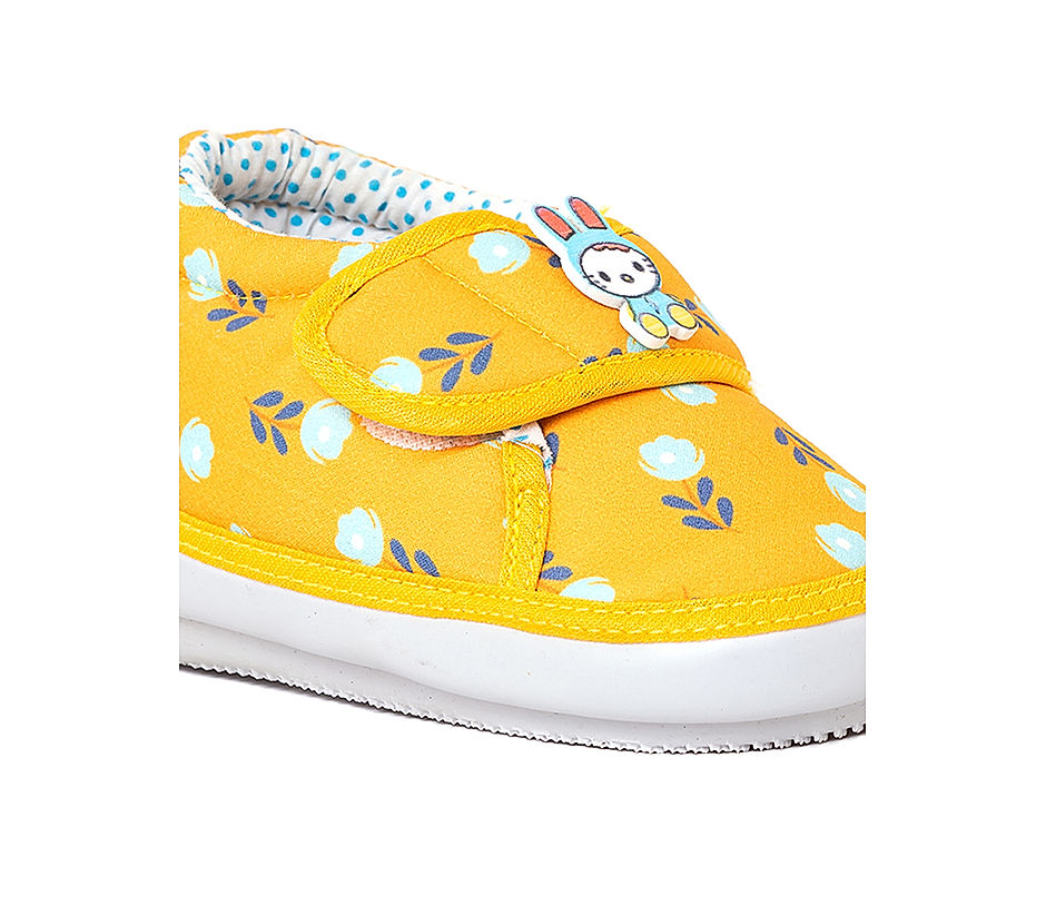 Khadims baby shoes deals