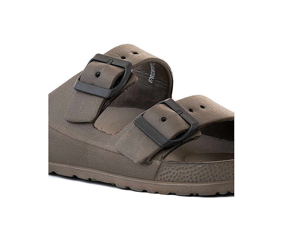 United Colors of Benetton Men Leather Sandals and Floaters