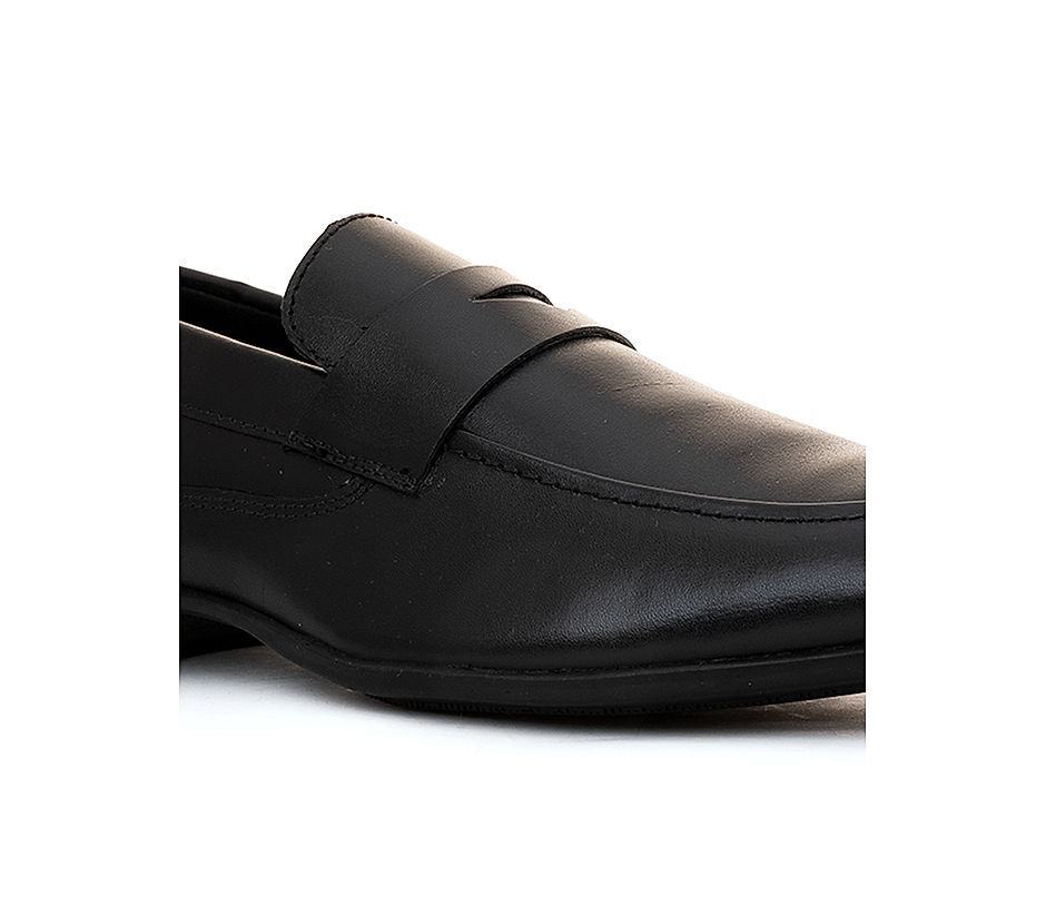 KHADIM British Walkers Black Leather Penny Loafers Casual Shoe for Men (1915126)