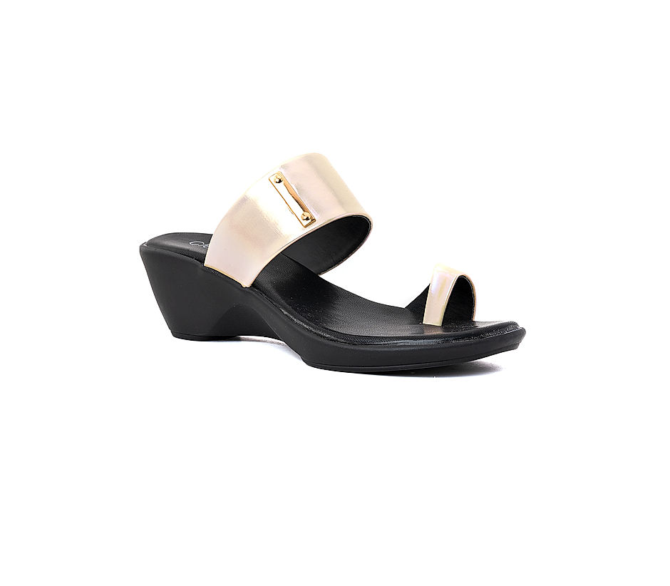 Buy online White Closed Back Sandal from heels for Women by Smart Traders  for ₹839 at 40% off | 2024 Limeroad.com