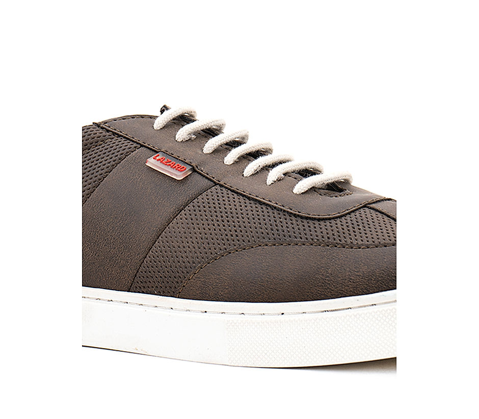 RazMaz Brown Mens Chocolate Leather Sneaker Shoes at Rs 749/pair in  Faridabad